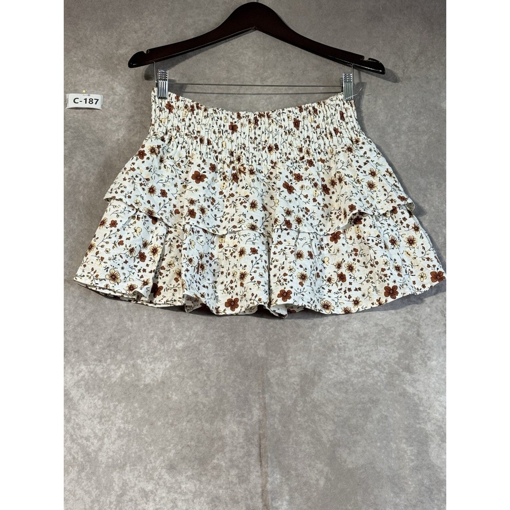 Sincerely Jules Skort Woman's‎ Size Medium Ruffled Floral New With Tags